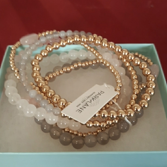 Jewelry - Picture 1 of 1